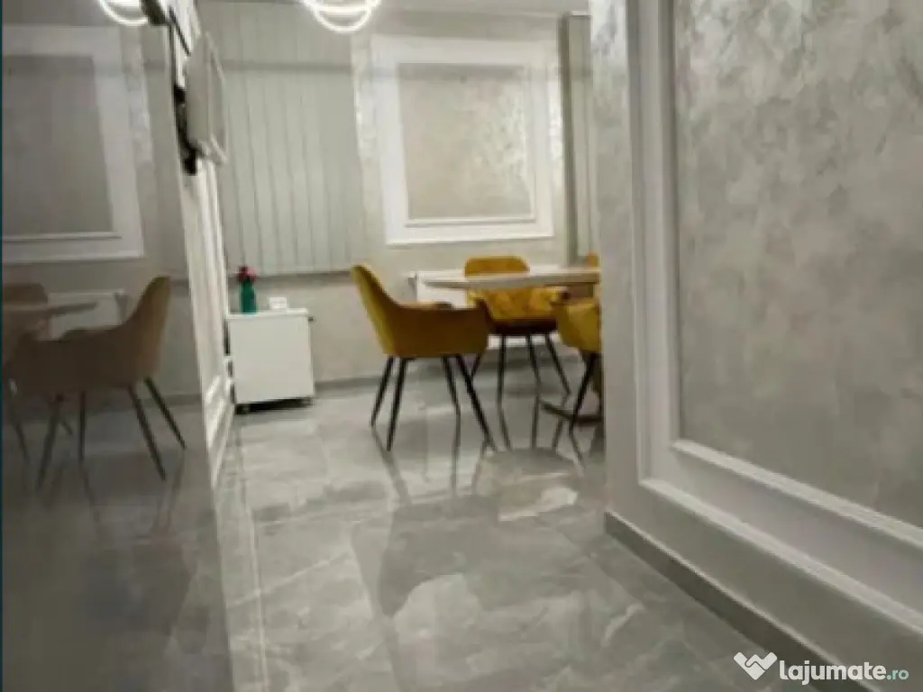 Apartament 2 camere, decomandat - zona Tractorul