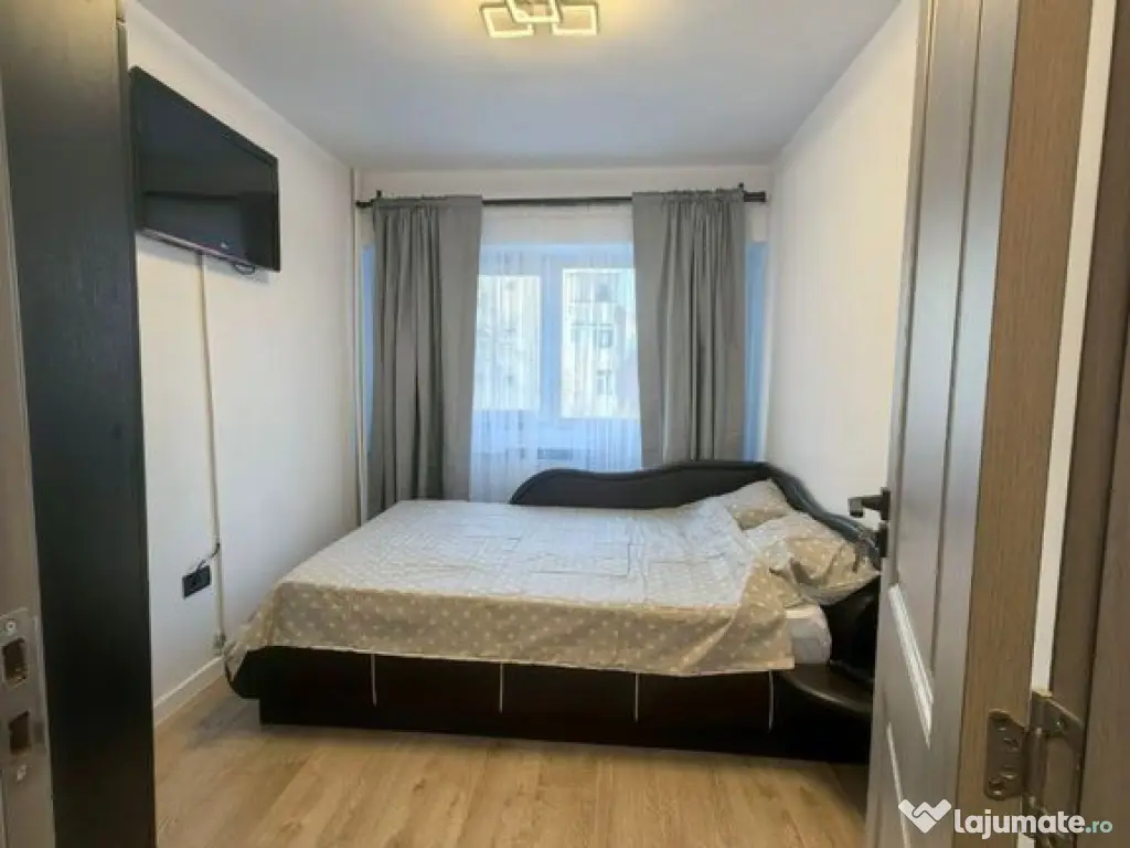 Apartament 3 camere- zona Boema