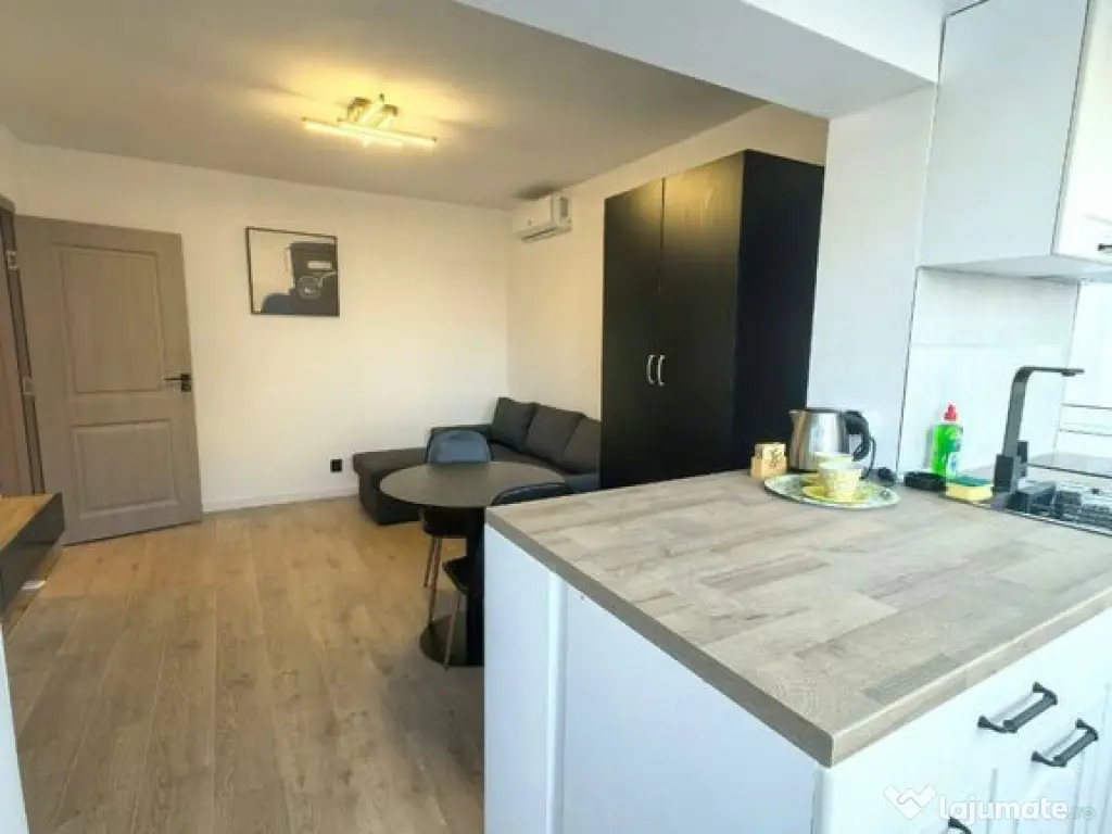 Apartament 3 camere- zona Boema