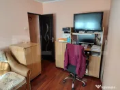 Apartament cu 3 camere, semidecomandat,50mp, Solidarității 