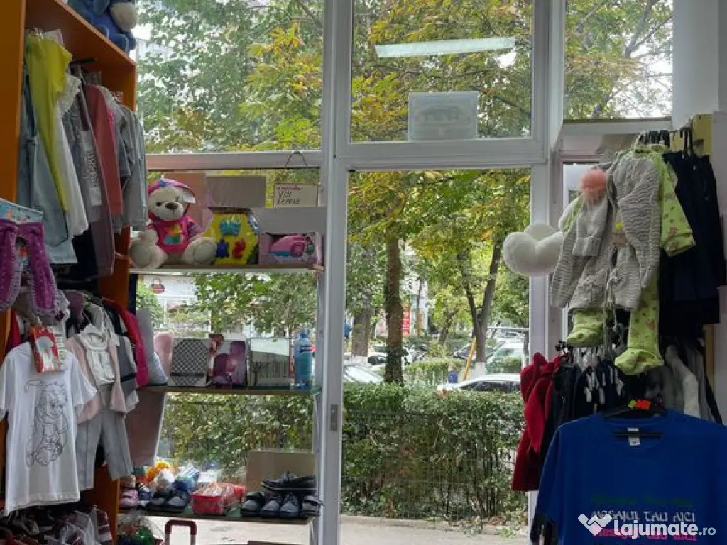 Spatiu Tineretului 20mp vitrina 3m vad comercial intens