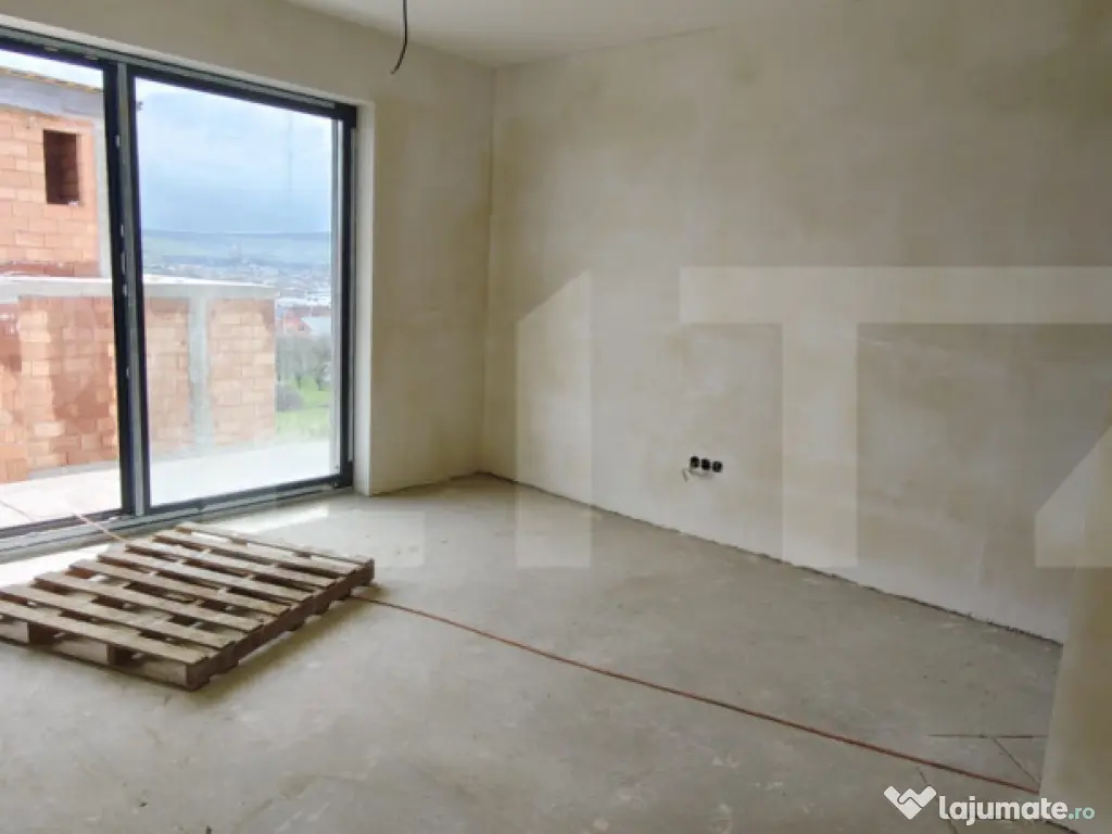 Case Premium Tip Duplex–Parter + Etaj, 110 mp utili, teras