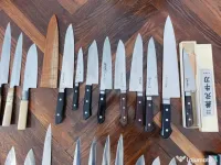 Cutite Profesionale Japoneze De Bucatarie. 