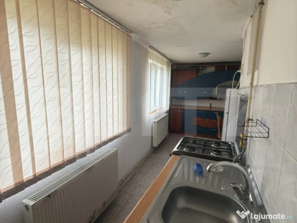 Apartament 2 camere decomandat, parter, Găești – zonă b