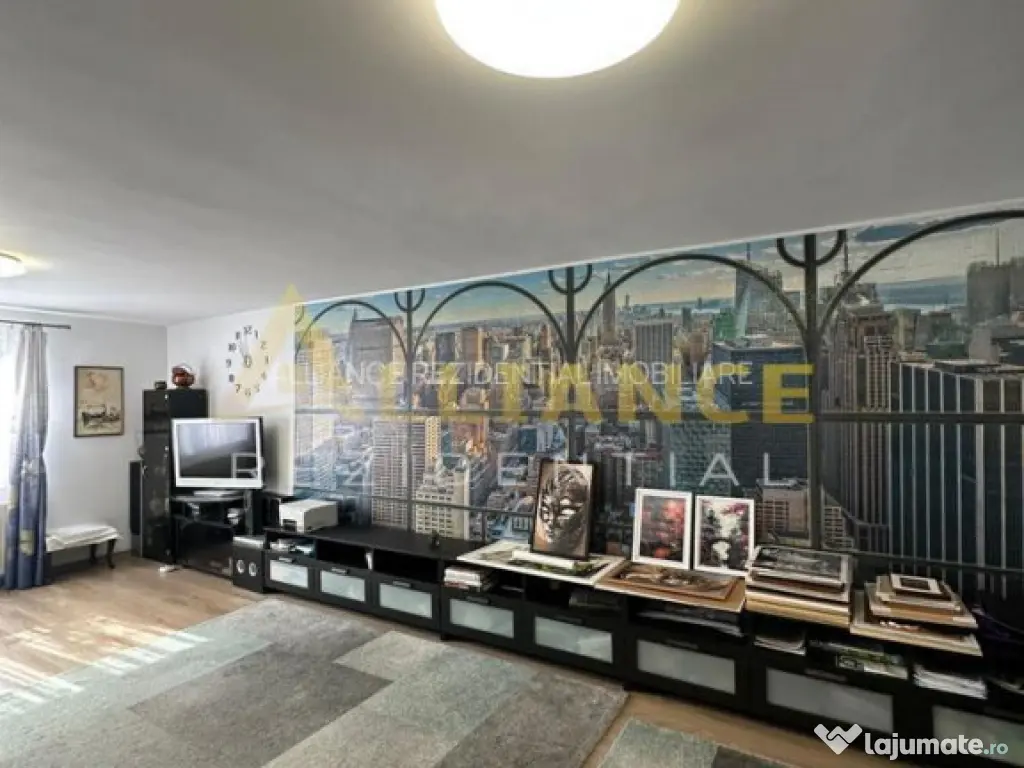 6 Camere - 3 Bai - 128mp utili Spatiu Comercial