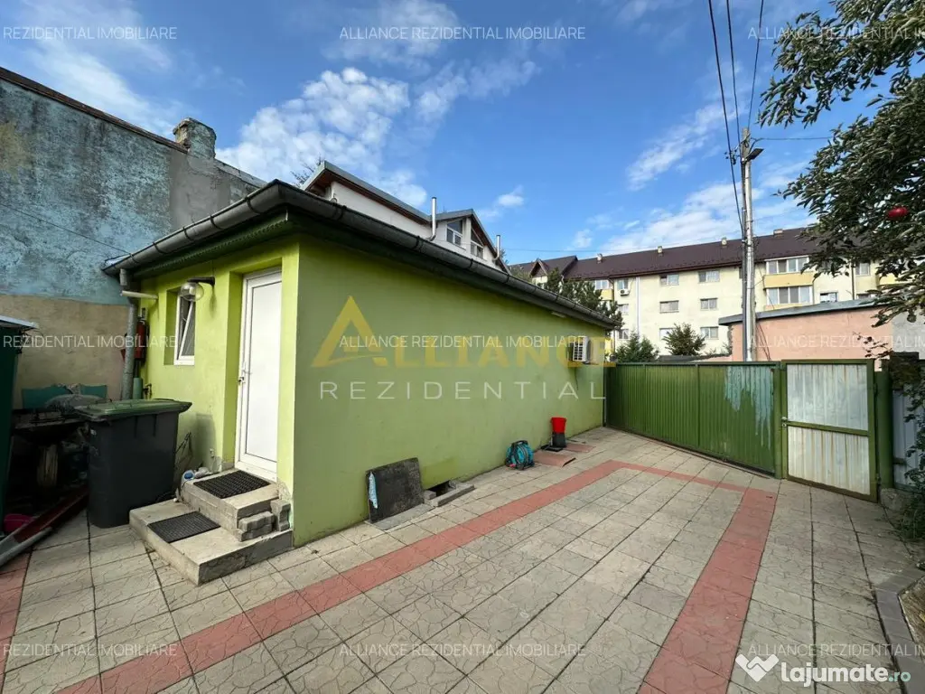 6 Camere - 3 Bai - 128mp utili Spatiu Comercial