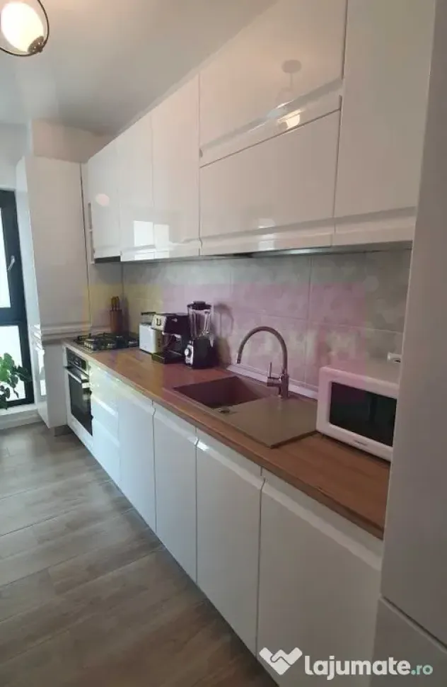 Vanzare Apartament 2 Camere mobilat si utilat Plaza Resid...