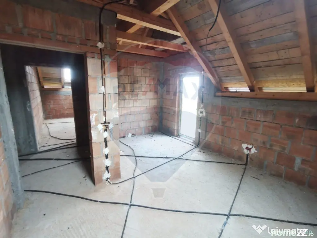 Casa noua de vanzare cu 6.400 mp teren in Copalnic Manastur