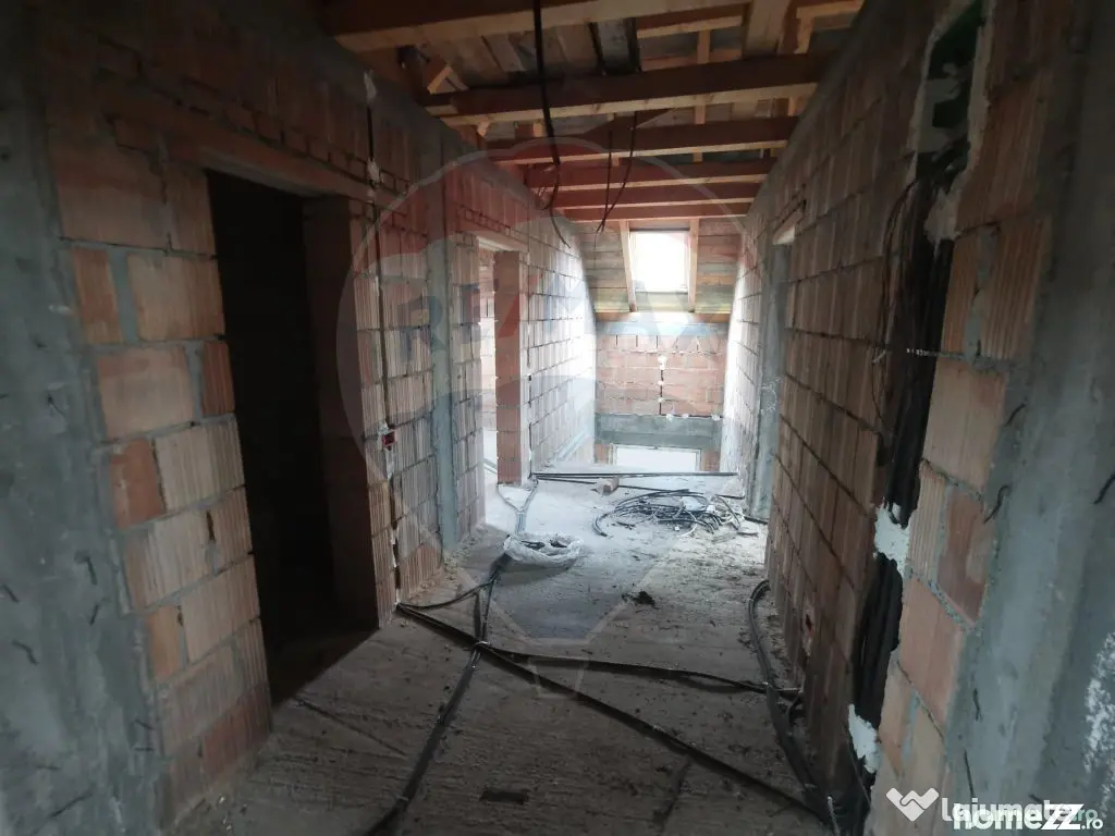 Casa noua de vanzare cu 6.400 mp teren in Copalnic Manastur