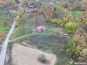 Casă la roșu de vânzare – 6.400 mp teren – Copalni... 