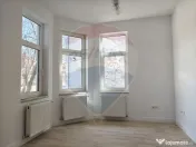 Apartament în vilă din perioada interbelică proaspăt ... 