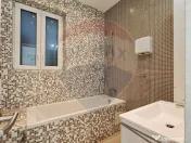 Apartament în vilă din perioada interbelică proaspăt ... 