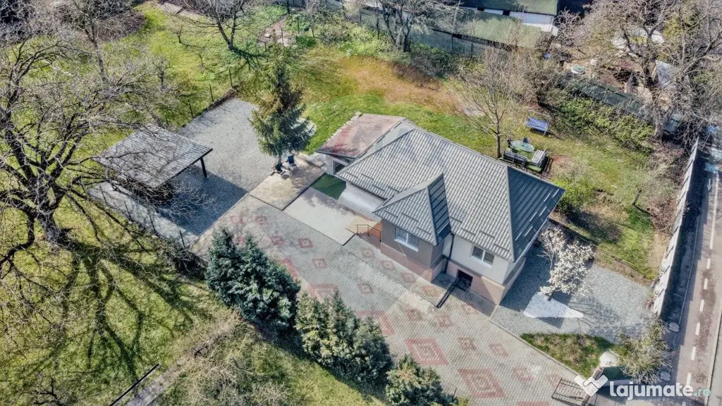 Casa cu 3 camere si 1500mp teren de inchiriat in Faget
