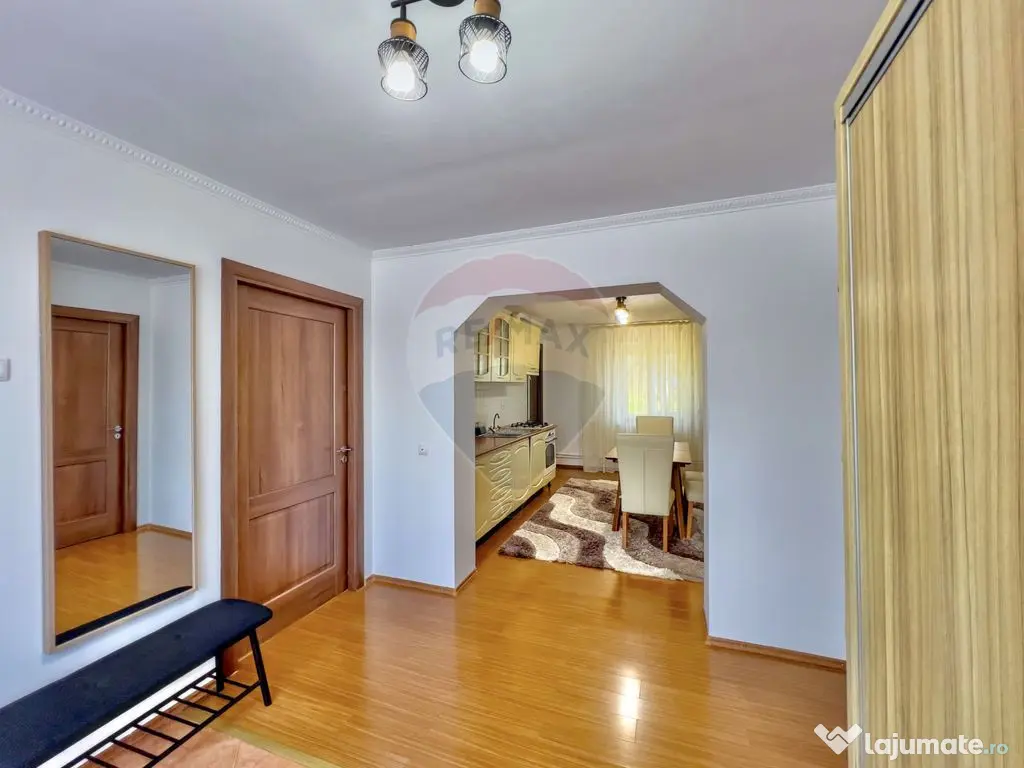 Casa cu 3 camere si 1500mp teren de inchiriat in Faget