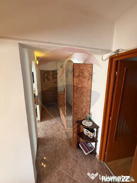 DE INCHIRIAT Apartament 2 camere cu garaj zona Europa