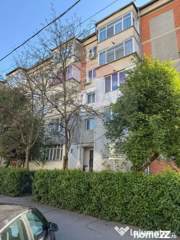 DE INCHIRIAT Apartament 2 camere cu garaj zona Europa