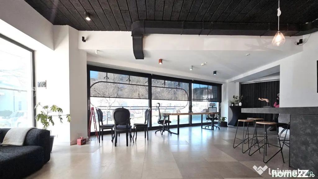 Comercial Premium | Showroom | Ultracentral | Corneliu Copos