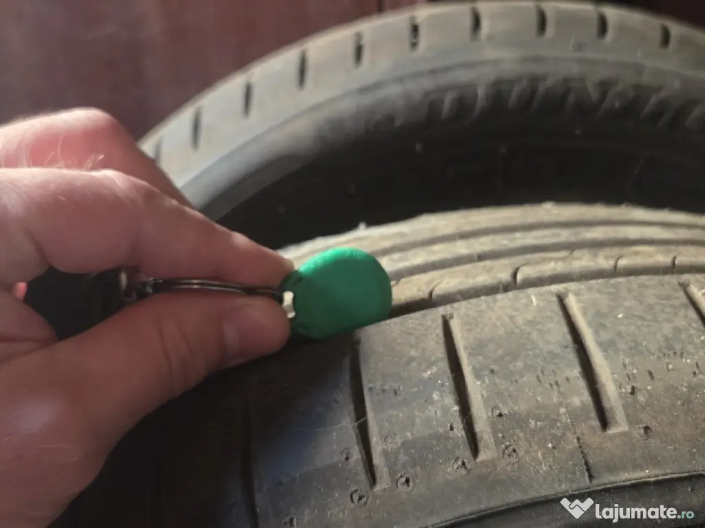 4 Anvelope vară 205/55/16 second-hand, 2 DUNLOP sport blue response, 2 FULDA sport control