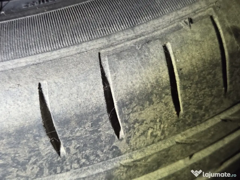 4 Anvelope vară 205/55/16 second-hand, 2 DUNLOP sport blue response, 2 FULDA sport control