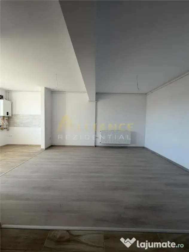 STUDIO DE VANZARE - STRADA BIRUINTEI