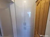 Închiriez apartament 3 camere 