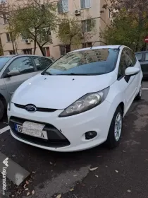 Ford Fiesta 2011 benzină.