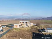 Vilă cu 3 camere, la roșu | Proiect modern – Poiana C... 