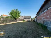 FILM! De casa traditionala, cu dependinte si facilitati, in 