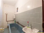 FILM! De casa traditionala, cu dependinte si facilitati, in 