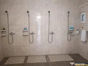 Hala industriala versatila,spatii cazare, platforma betonata 