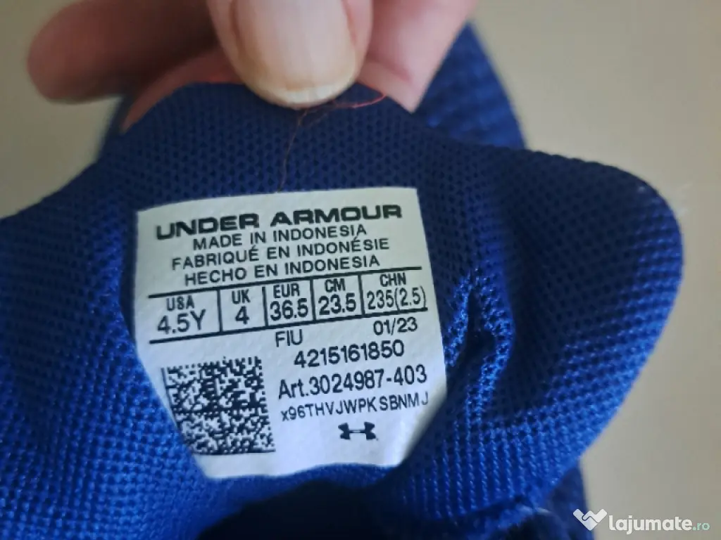 adidasi Under Armour impecabili