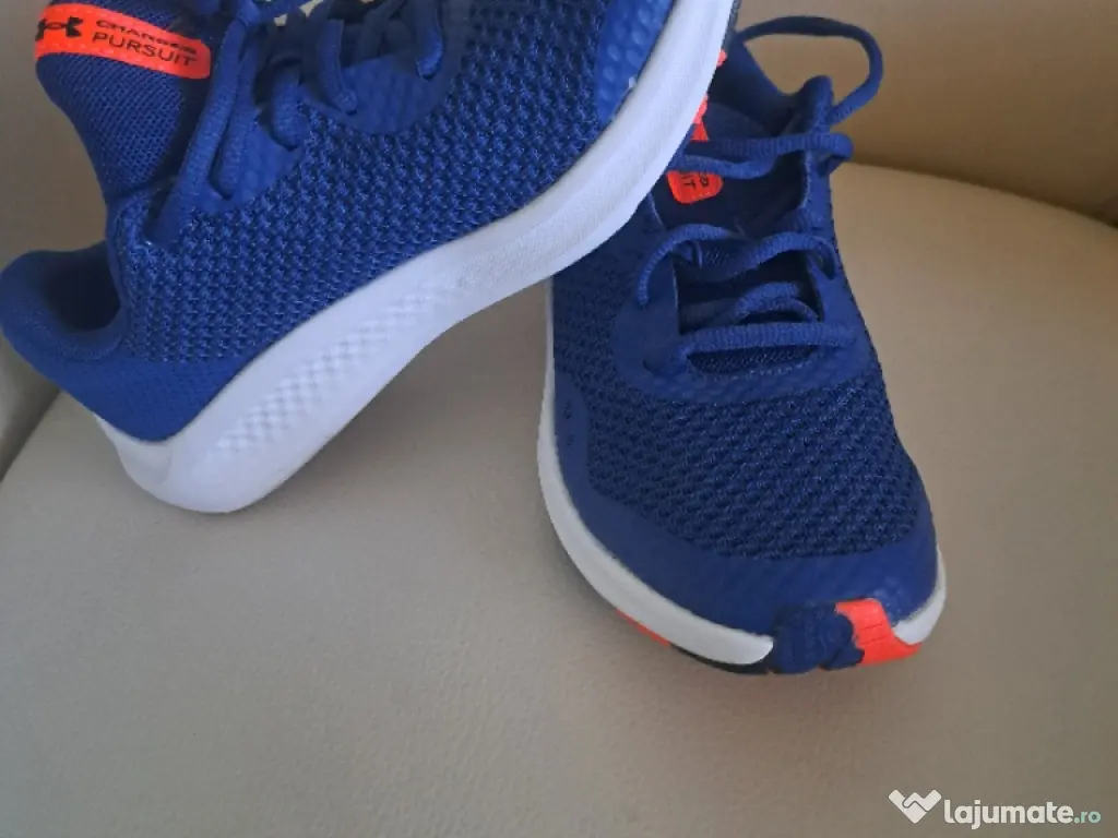 adidasi Under Armour impecabili