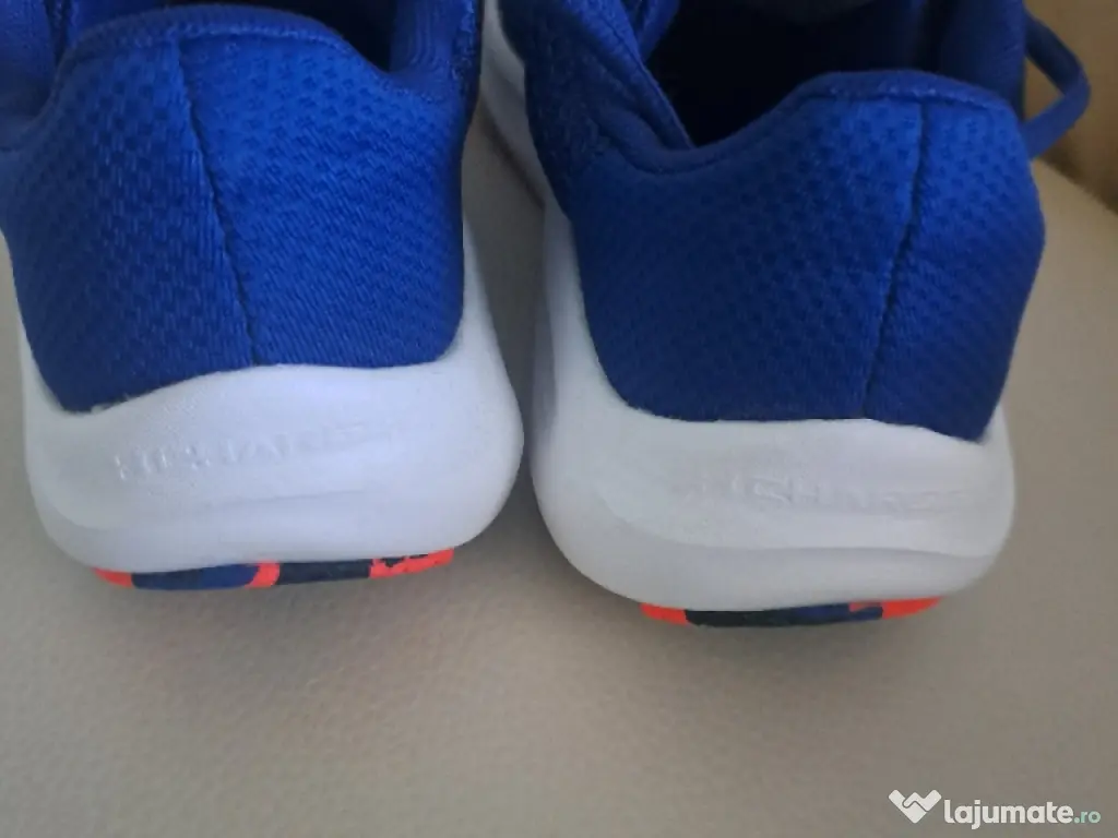 adidasi Under Armour impecabili