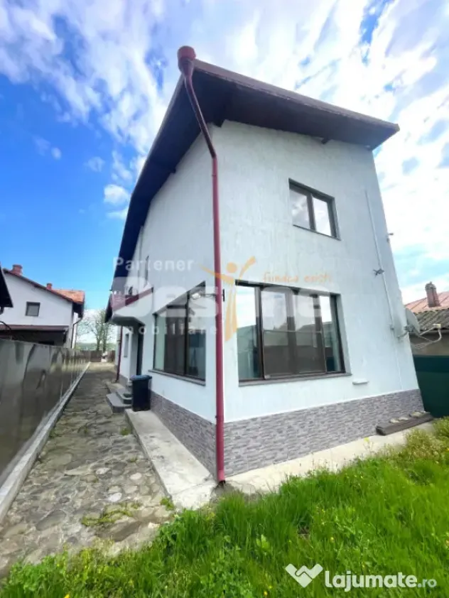 Casa 6 Camere in Paulesti