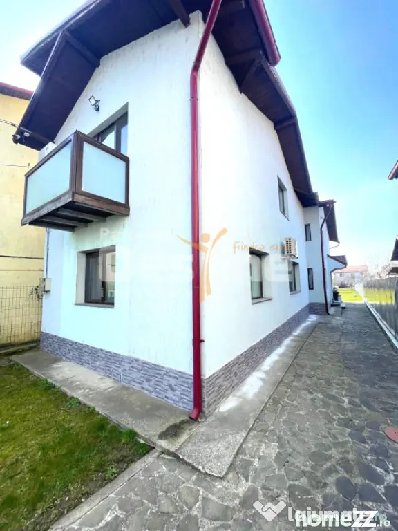 Casa 6 Camere in Paulesti