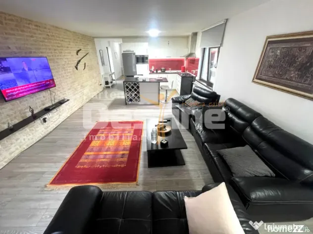 Casa 6 Camere in Paulesti