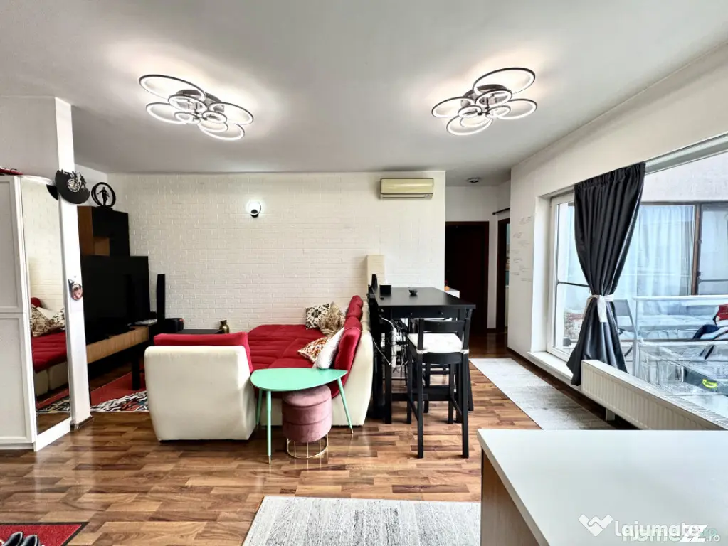 Apartament 3 camere mobilat, decomandat, parcare - Titan