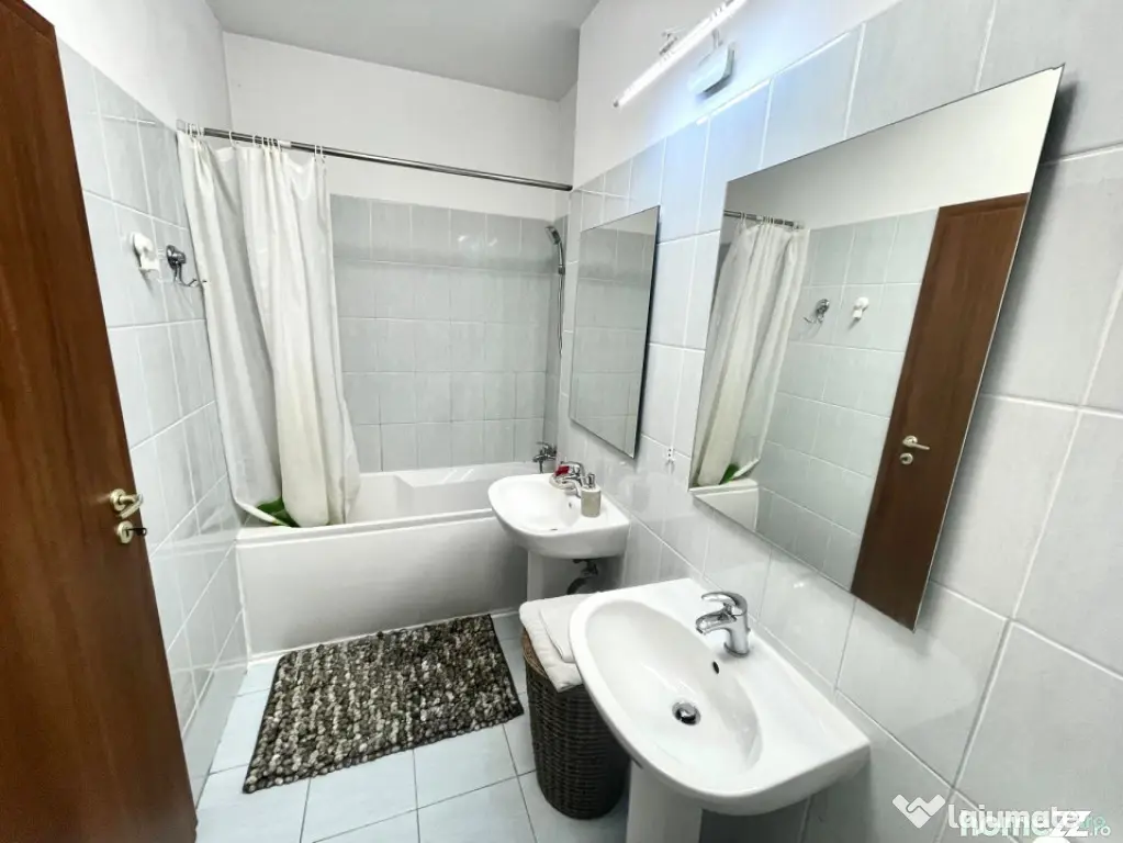 Apartament 3 camere mobilat, decomandat, parcare - Titan
