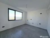 Vila individuala- cartierul nou- curte amenajata- incalzire 