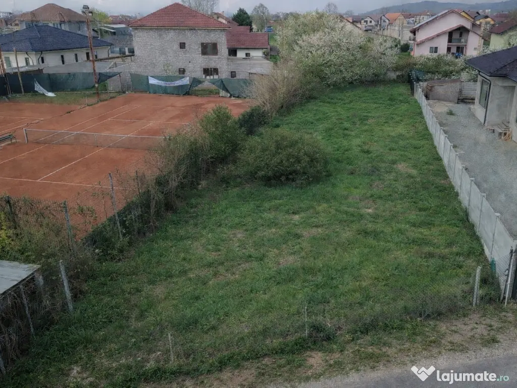 Teren intravilan Târgu Jiu Cartier Tismana, str. Gloria Front 15,16m 686mp