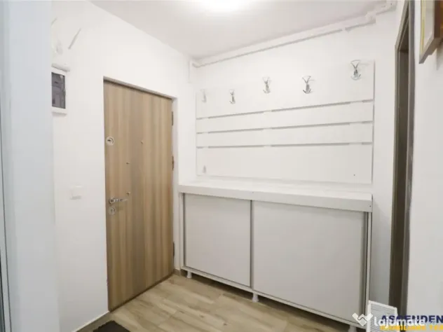 3D!Studio cochet si aerisit,regim vila, parcare privata,Trac