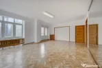 Apartament luminos de 5 camere de închiriat, etaj 1/4, gara