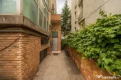 Apartament luminos de 5 camere de închiriat, etaj 1/4, gara 