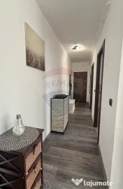 Apartament de închiriat bloc nou zona Albina 