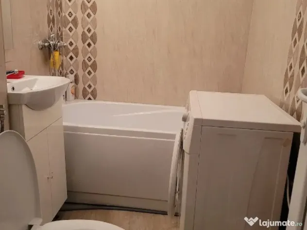 Aparatorii patriei turnu magurele etaj 1