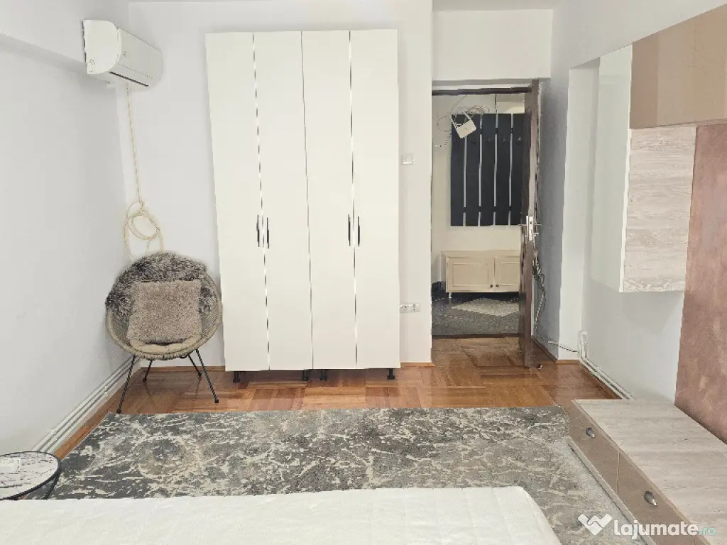 Vand apartament cu o camera in Deva, zona Marasti, etaj 1,
