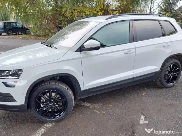 Skoda Karoq 1.5 TSI DSG Style cu pachet Sportline