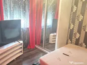 Vand garsoniera cu 2 camere in Deva, zona Dacia, etaj 3, mobilata 