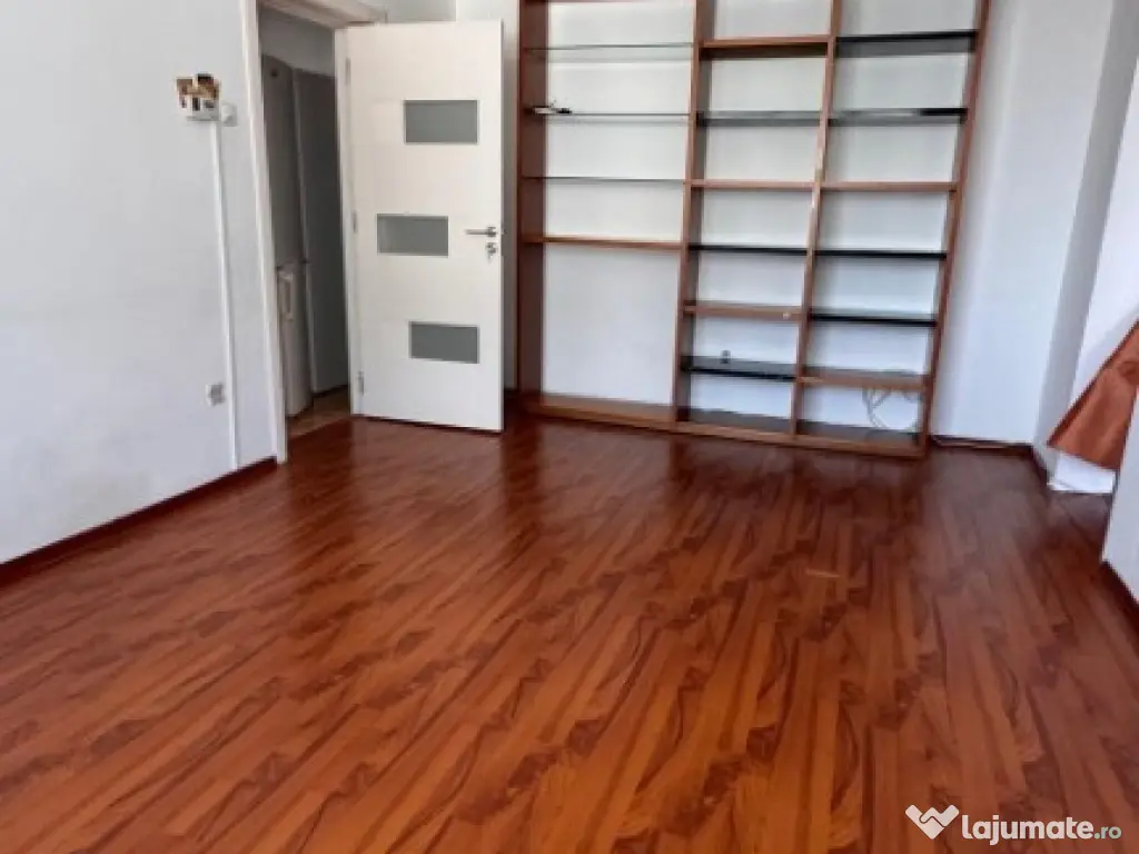 Apartament 2 camere – Ultracentral, str. M. Eminescu, 250 Eur/lunar