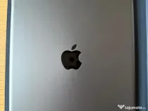 Ipad generatia 8 - stare foarte buna